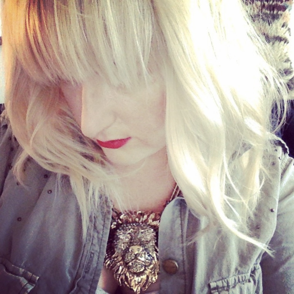 Meet your Posher, Carrie